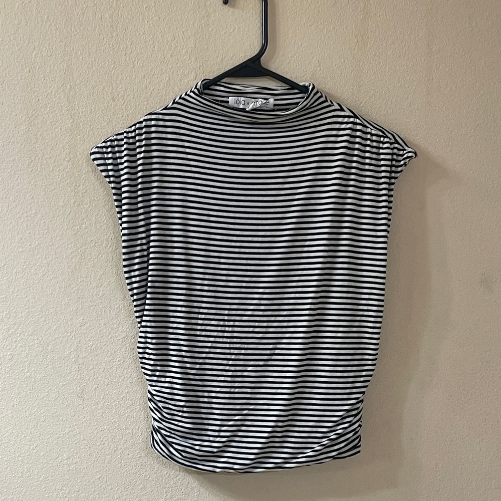 Striped Black and White Short Sleeve Top